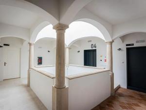 Pronájem obchodního prostoru, Praha - Malá Strana, Vlašská, 98 m2