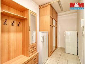Prodej bytu 3+1, Karlovy Vary, U Koupaliště, 70 m2