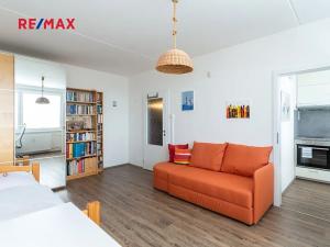 Pronájem bytu 1+1, Praha - Troja, Krynická, 29 m2