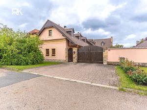 Prodej rodinného domu, Bříství, 375 m2