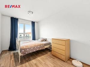 Prodej bytu 2+kk, Praha, V Háji, 58 m2