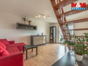 Prodej bytu 4+1, Střemy, 108 m2