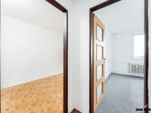 Prodej bytu 3+1, Praha - Horní Počernice, Lhotská, 73 m2