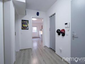 Prodej bytu 3+kk, Praha - Modřany, K Vystrkovu, 73 m2