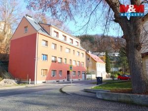 Prodej bytu 2+1, Loket, Nádražní, 45 m2