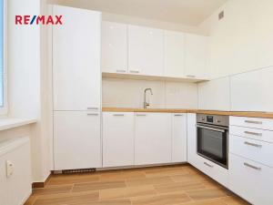 Pronájem bytu 3+1, Praha - Žižkov, Biskupcova, 78 m2