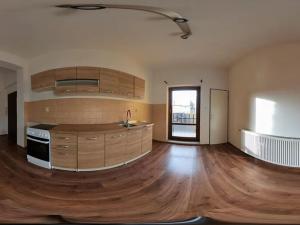 Pronájem bytu 3+1, Slaný, Brožovského, 90 m2