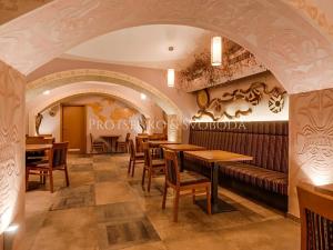 Prodej obchodního prostoru, Praha - Nové Město, Legerova, 230 m2