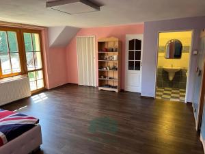 Prodej rodinného domu, Lešany, 272 m2