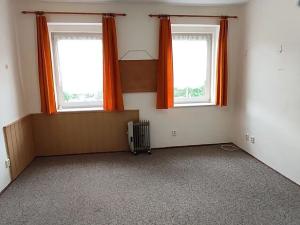 Prodej bytu 3+1, Cheb, Obětí nacismu, 67 m2