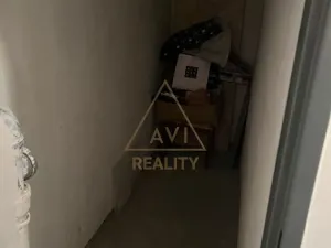 Pronájem bytu 1+1, Praha - Podolí, Jeremenkova, 28 m2