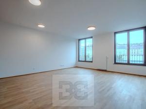 Pronájem bytu 1+kk, Praha - Smíchov, Toyen, 42 m2