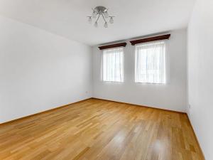 Pronájem rodinného domu, Praha - Křeslice, Pod ovčínem, 300 m2