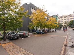 Pronájem kanceláře, Praha - Holešovice, U průhonu, 950 m2