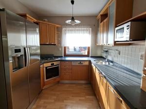 Pronájem rodinného domu, Praha - Újezd nad Lesy, Šlitrova, 220 m2