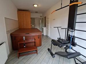 Pronájem rodinného domu, Praha - Újezd nad Lesy, Šlitrova, 220 m2