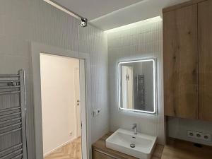 Pronájem bytu 2+1, Zlín, Věžové domy, 65 m2