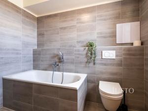 Pronájem bytu 2+kk, Uherské Hradiště, Jabloňová, 56 m2