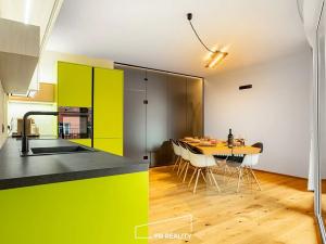 Prodej bytu 2+kk, Plzeň, Na Jíkalce, 104 m2