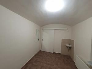 Prodej obchodního prostoru, Brno, Merhautova, 85 m2