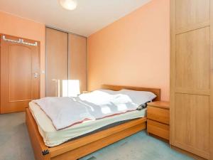 Pronájem bytu 2+kk, Praha - Kolovraty, Preislerova, 55 m2