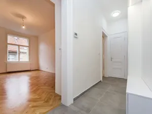 Prodej bytu 2+kk, Praha - Vršovice, Na spojce, 54 m2