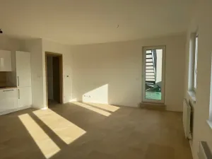 Pronájem bytu 4+kk, Mnichovo Hradiště, V Cestkách, 103 m2