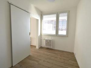 Pronájem bytu 2+kk, Praha - Krč, Bernolákova, 41 m2