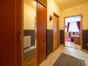 Prodej bytu 2+kk, Praha - Prosek, Vysočanská, 67 m2