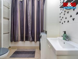 Pronájem bytu 2+kk, Praha, Mantovská, 50 m2