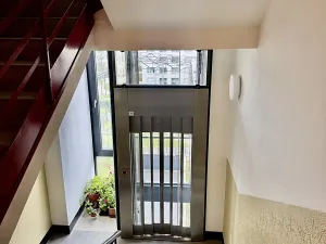 Prodej bytu 2+kk, Praha - Holešovice, Ortenovo náměstí, 50 m2