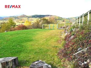 Pronájem vily, Perštejn, 700 m2