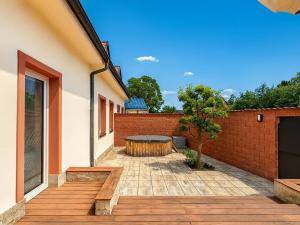 Prodej kanceláře, Čestlice, 1138 m2