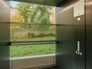 Pronájem bytu 1+kk, Praha - Vinohrady, 26 m2