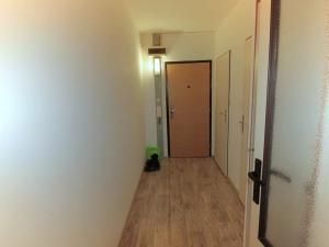 Pronájem bytu 1+kk, Praha - Háje, Hlavatého, 27 m2