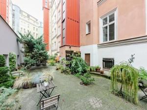 Pronájem bytu 3+1, Praha - Smíchov, Kroftova, 98 m2