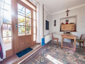 Prodej rodinného domu, Praha - Strašnice, Břežanská, 215 m2