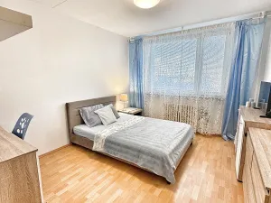 Prodej bytu 3+1, Kladno, Vít. Nezvala, 65 m2