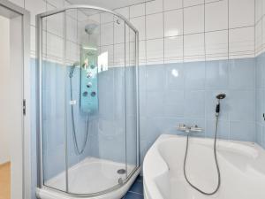 Prodej rodinného domu, Mníšek, Pastviny, 136 m2