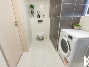 Pronájem bytu 2+kk, Praha - Vysočany, Čerpadlová, 60 m2