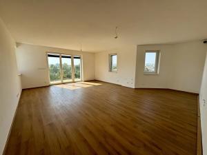 Prodej bytu 2+kk, Rostěnice-Zvonovice, 76 m2