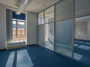 Pronájem kanceláře, Praha - Karlín, Thámova, 860 m2
