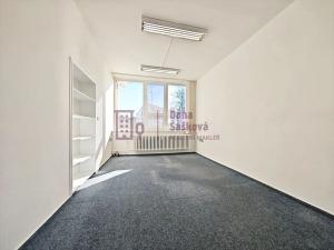 Pronájem kanceláře, Jindřichův Hradec, Pravdova, 22 m2