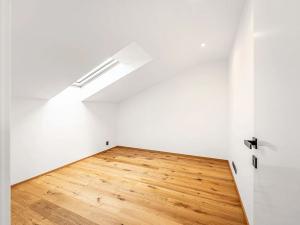 Prodej rodinného domu, Praha - Horní Počernice, Bříšťanská, 218 m2