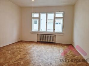 Pronájem bytu 1+1, Praha - Vinohrady, Kouřimská, 36 m2