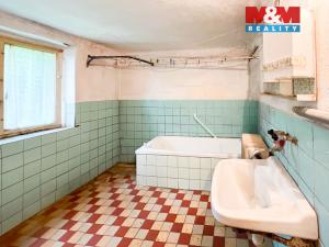 Prodej rodinného domu, Měčín - Hráz, 300 m2