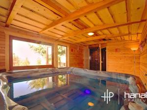 Prodej ubytování, Bílá, 517 m2