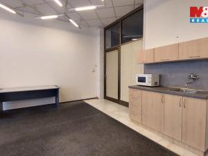 Pronájem obchodního prostoru, Ústí nad Orlicí, T. G. Masaryka, 15 m2