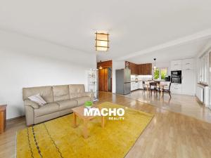 Prodej rodinného domu, Řitka, U vodojemu, 333 m2