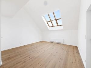 Prodej bytu 2+kk, Praha - Holešovice, Veverkova, 51 m2